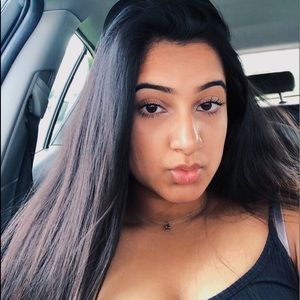 Meet your Posher, Ishanee